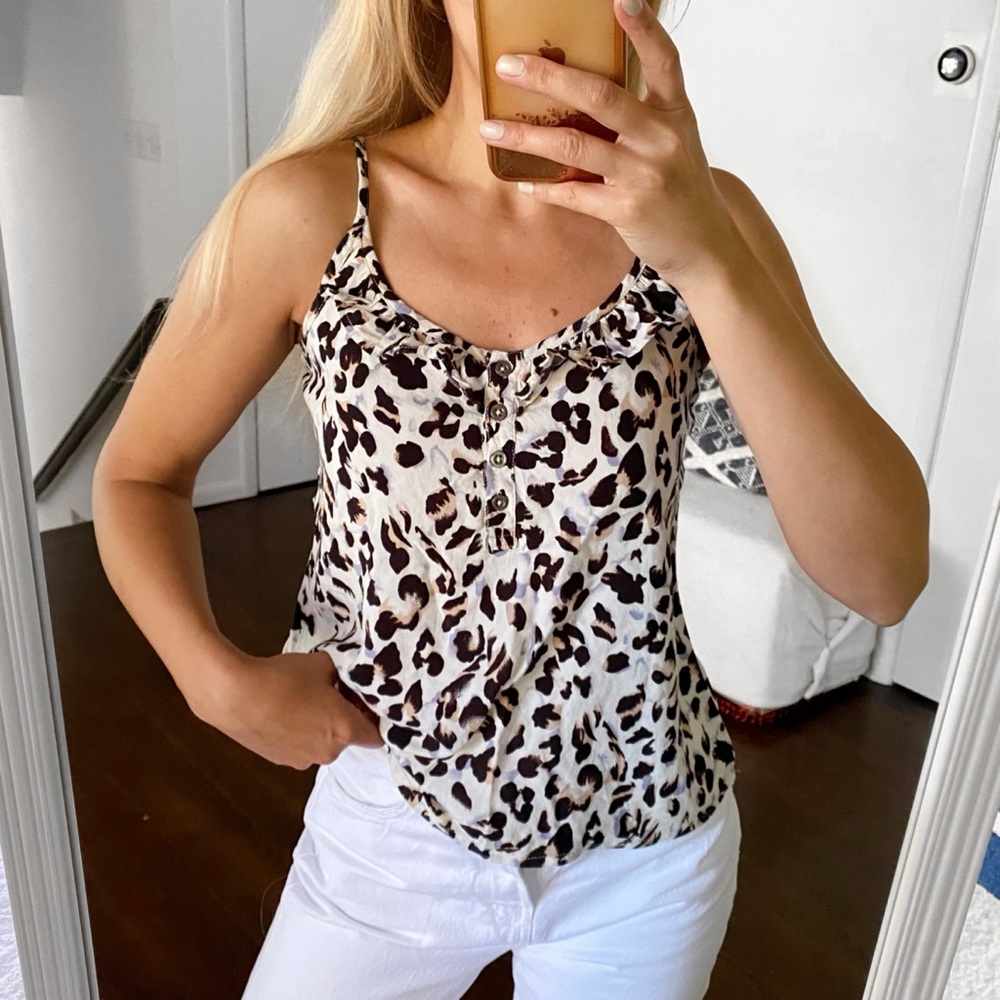 🐚 EKSEPT BOHO IVORY BLACK LEOPARD PRINT RUFFLE DETAIL SUMMER TOP!